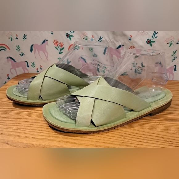 Free People Del Mar Green Leather Casual Summer Neutral Boho Sandal Shoe SZ 7 - Picture 1 of 8